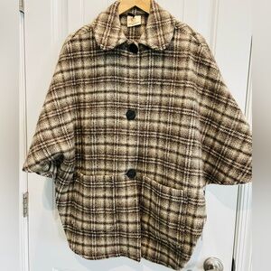 Gotswold Woollen Weavers Brown and Cream Plaid Wool Coat\Cape
